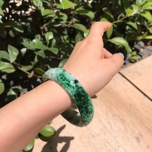 Jade Bangle 55.7-15.9-8.3 size